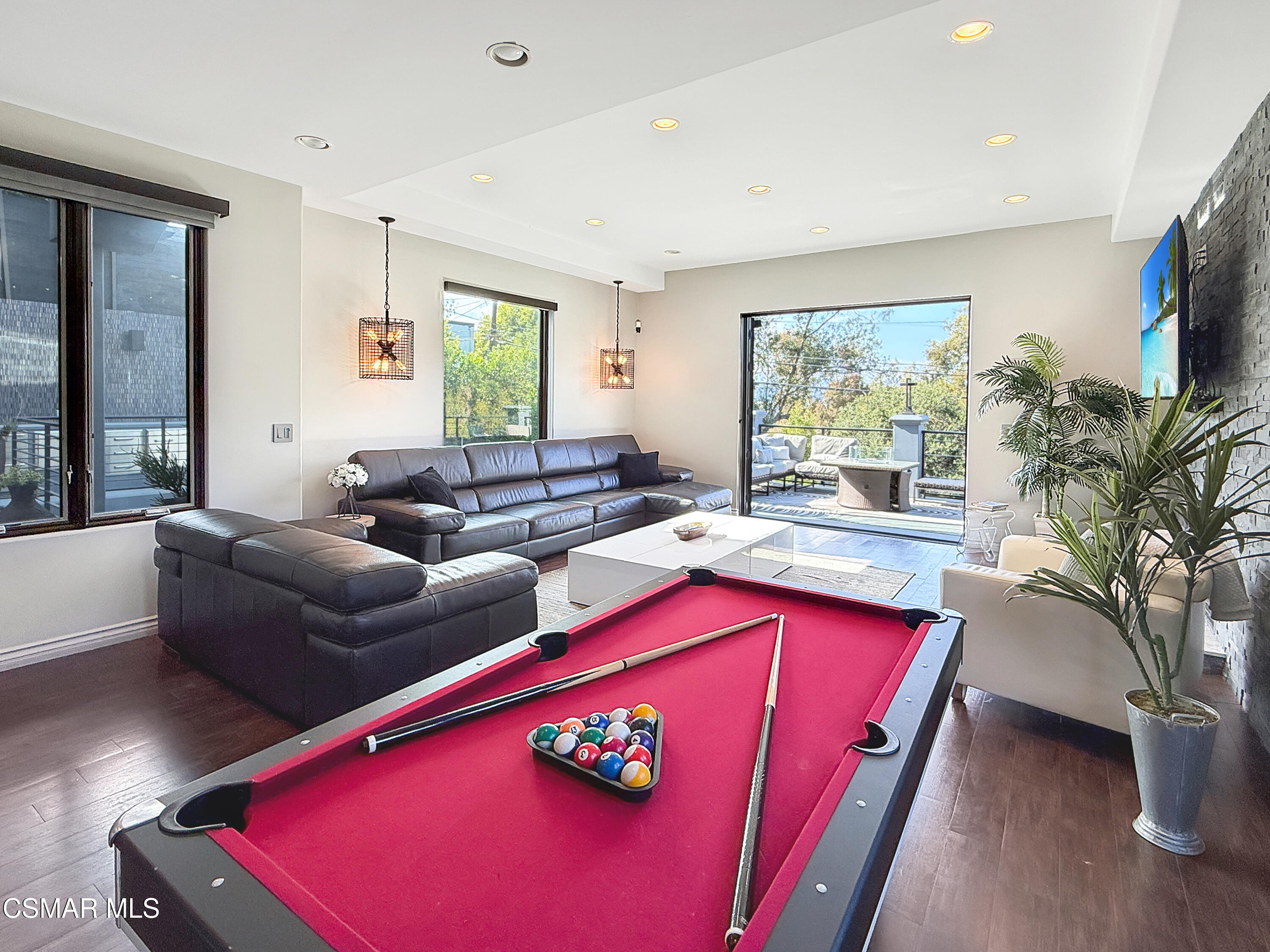 6930 Woodrow Wilson Drive