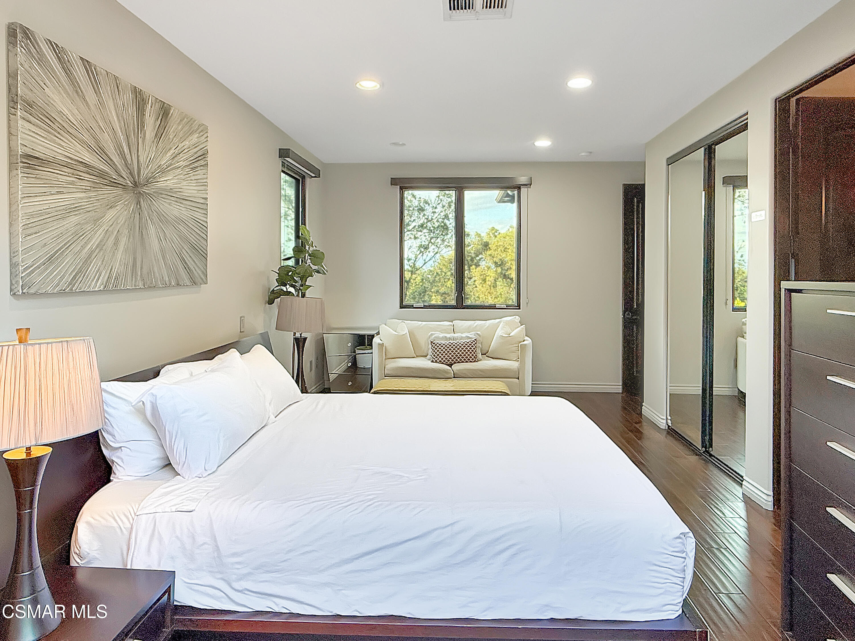 6930 Woodrow Wilson Drive