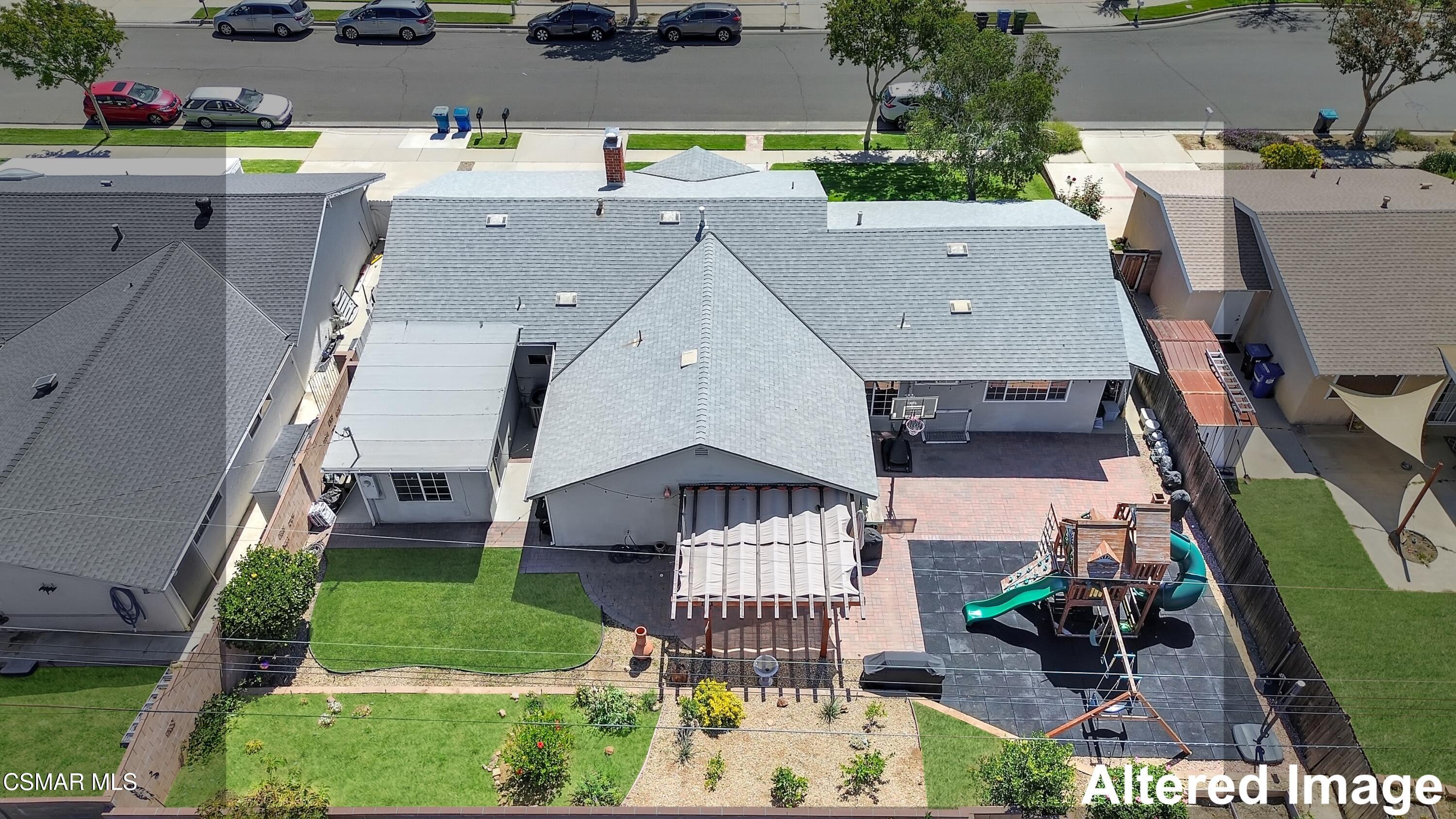 3021 Travis Avenue