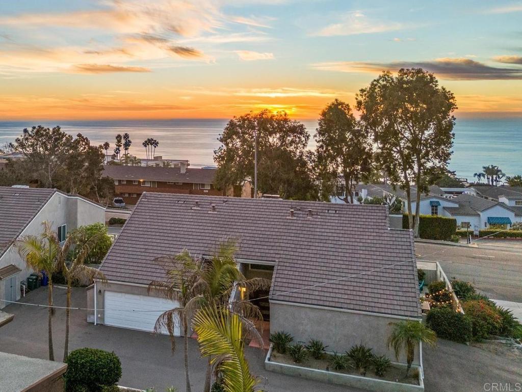 541 & 543 Camino Del Mar