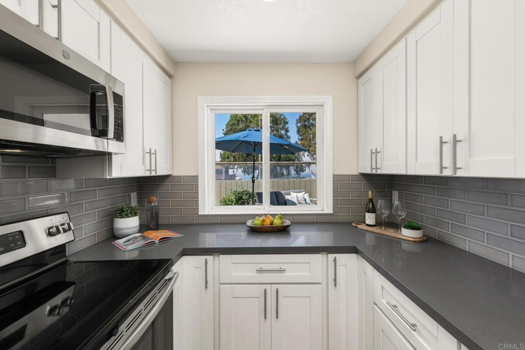 541 & 543 Camino Del Mar