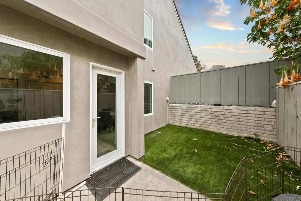 541 & 543 Camino Del Mar