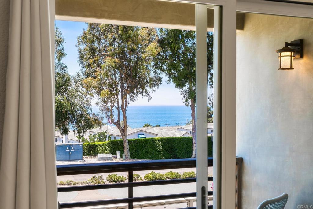 541 & 543 Camino Del Mar