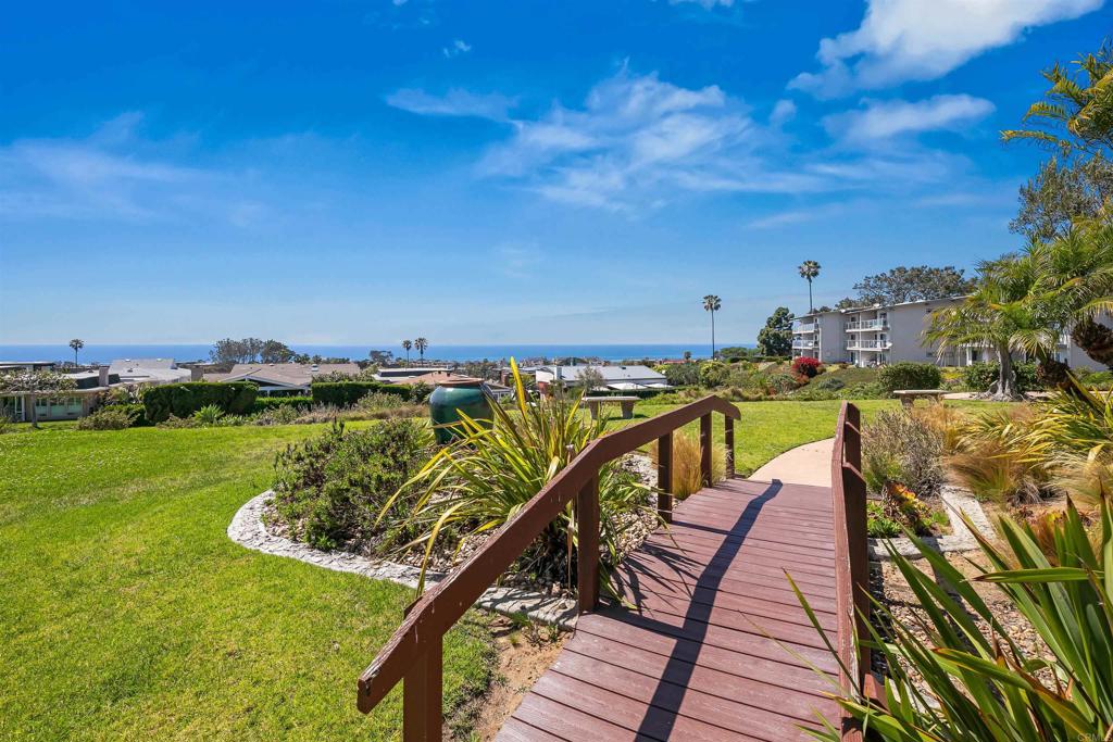 634 E Solana Circle