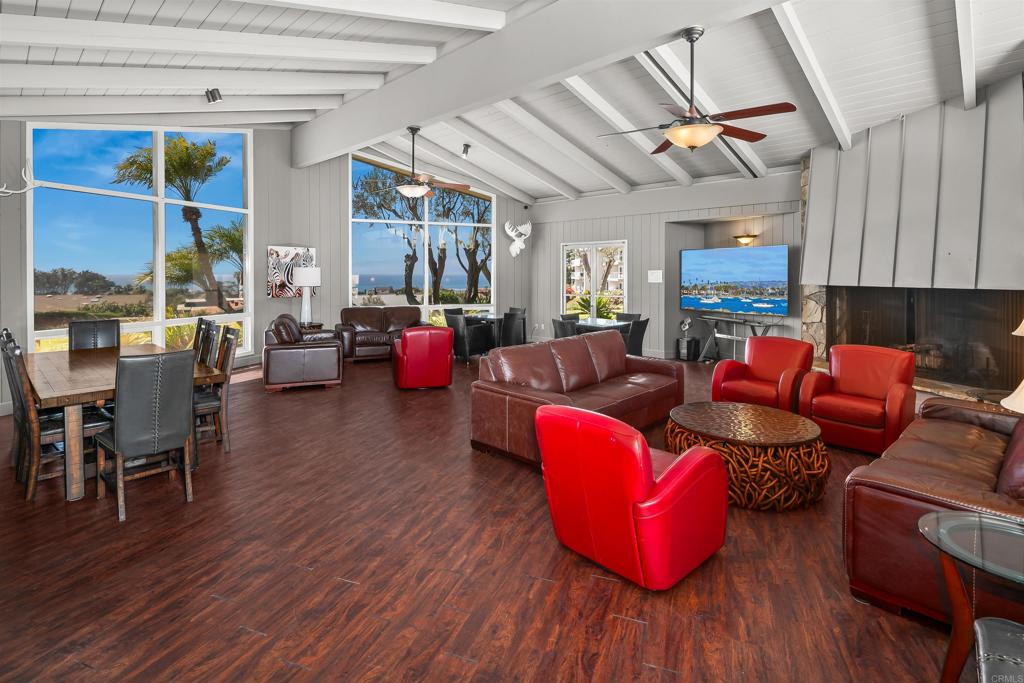 634 E Solana Circle