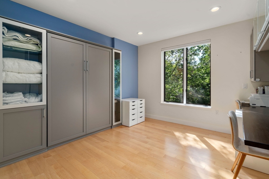 130 Mount Auburn St # 309