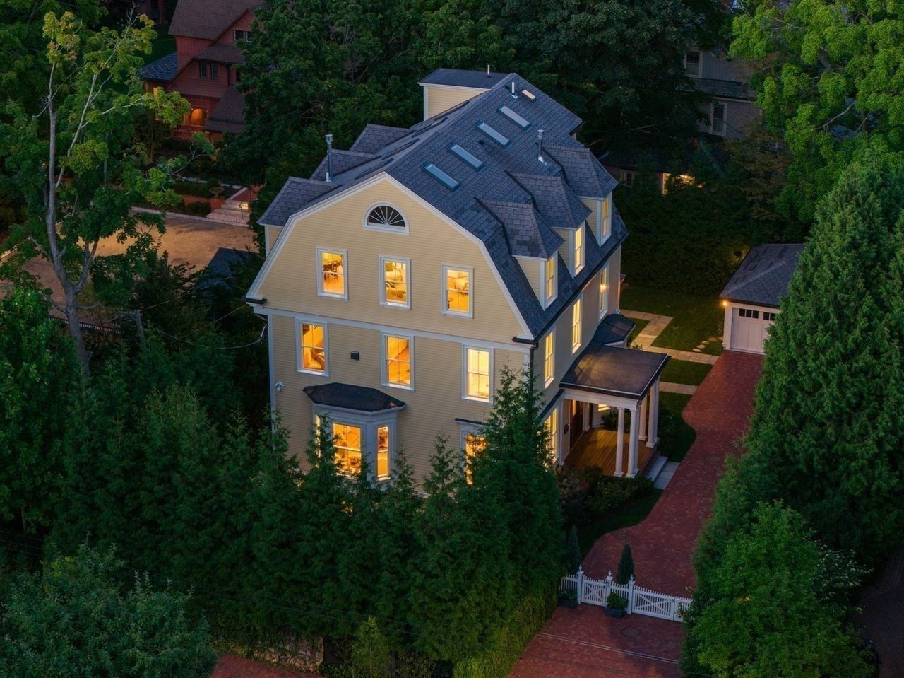 68 Sparks Street