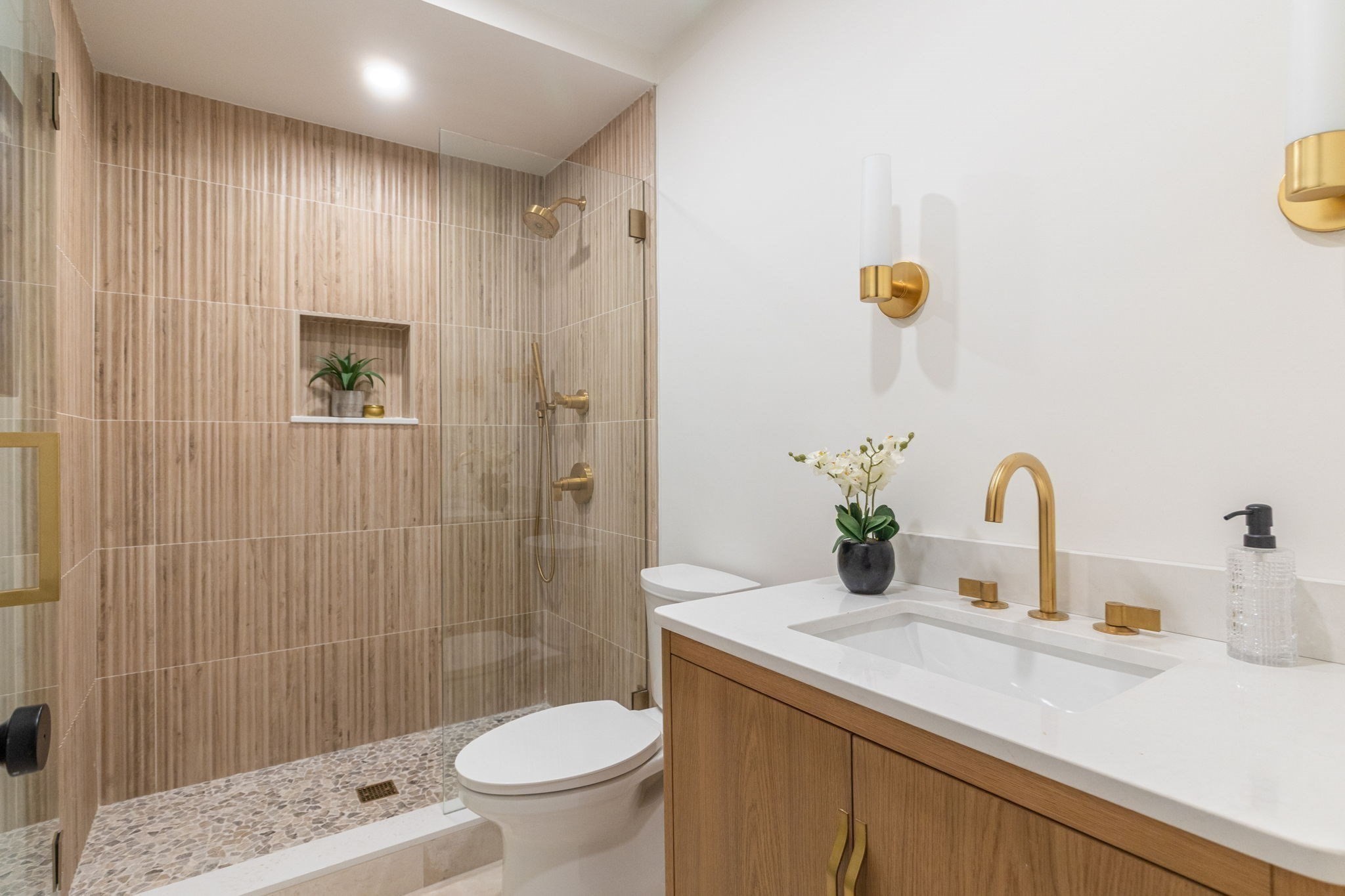 24 Wendell Street # 2