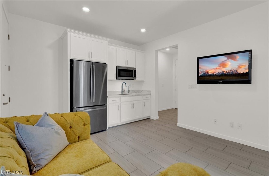 12379 Switchgrass Avenue