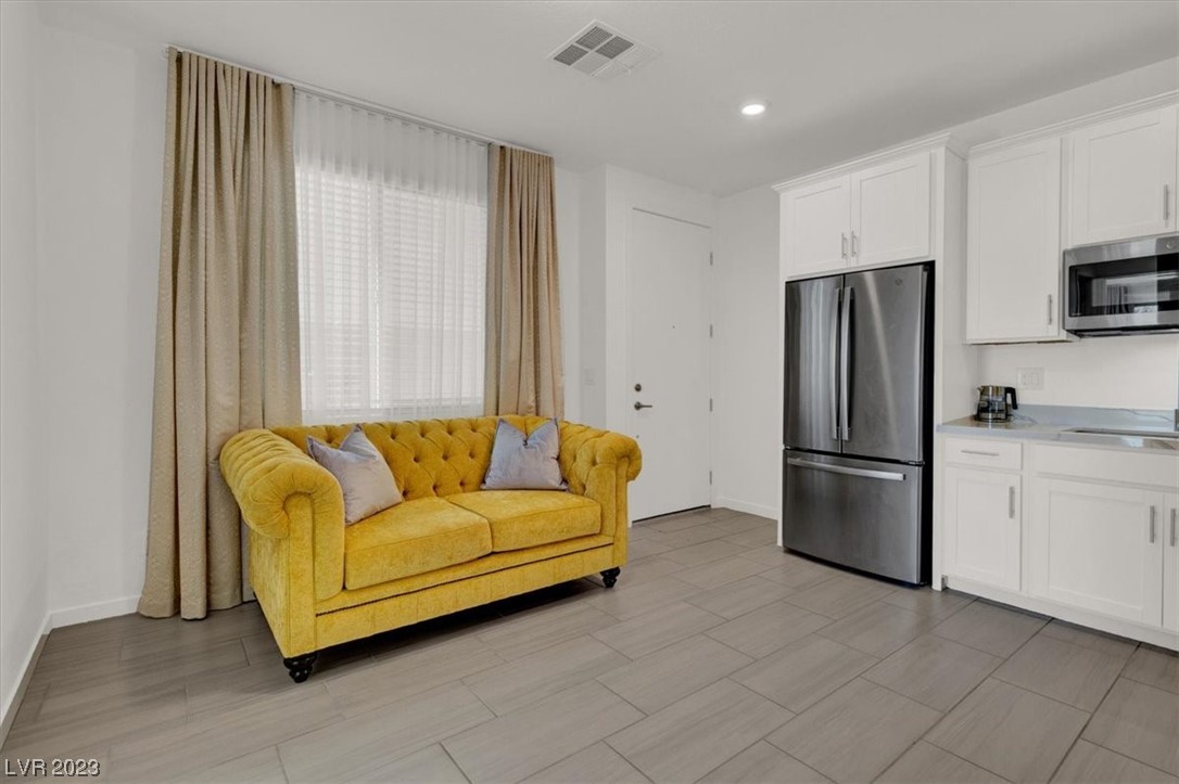 12379 Switchgrass Avenue