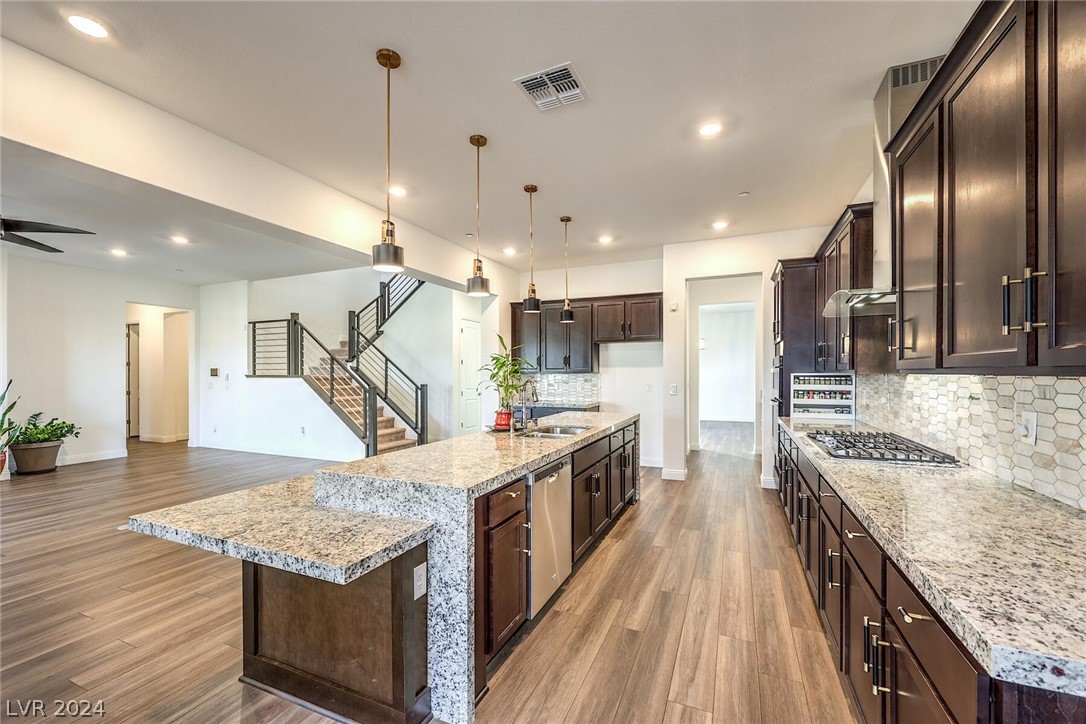 212 Harris Peak Street