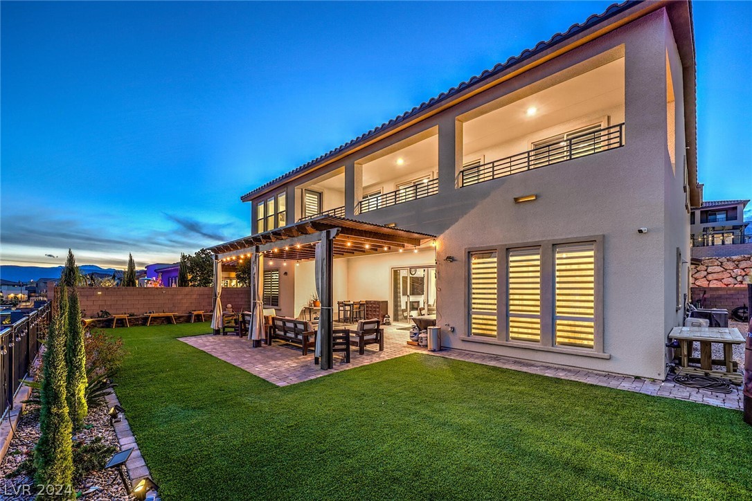 212 Harris Peak Street