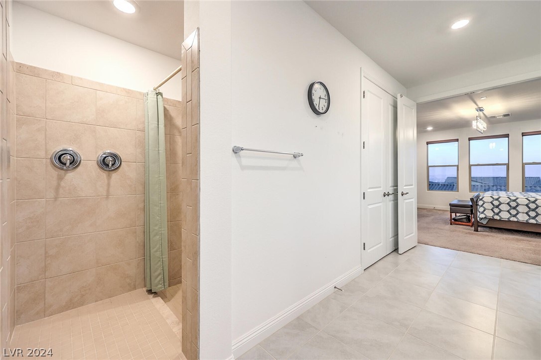 212 Harris Peak Street