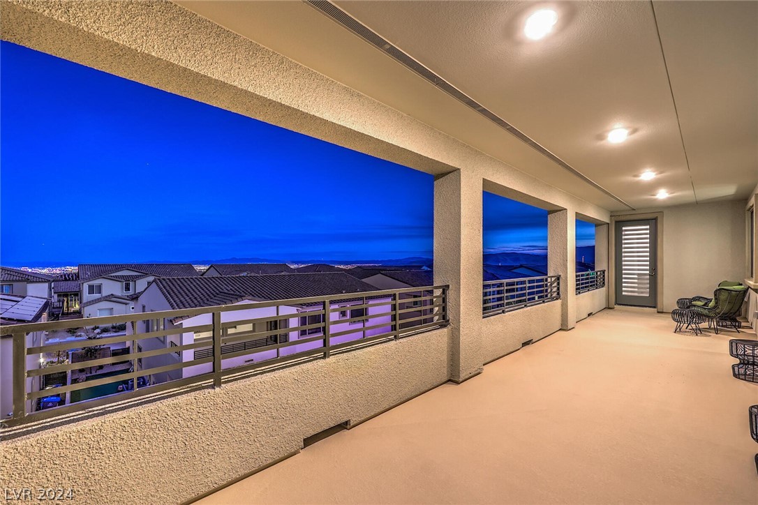 212 Harris Peak Street