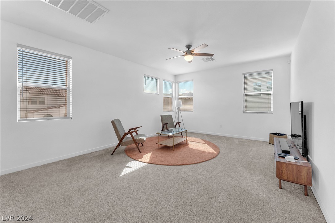 10274 Timberline Valley Avenue