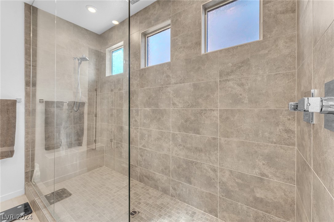 10274 Timberline Valley Avenue