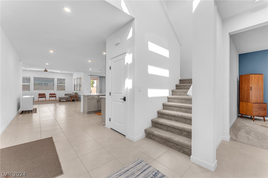 10274 Timberline Valley Avenue