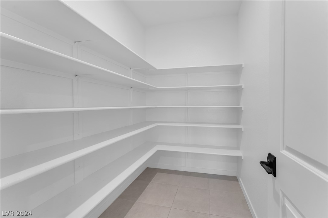 10274 Timberline Valley Avenue