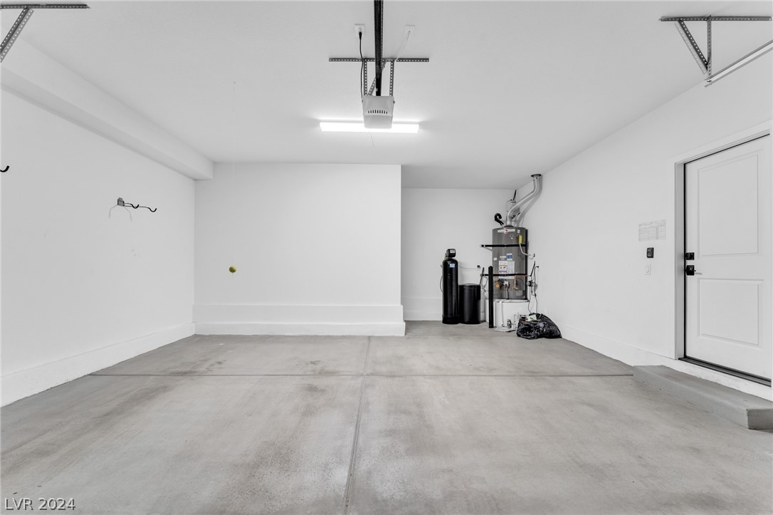 10274 Timberline Valley Avenue