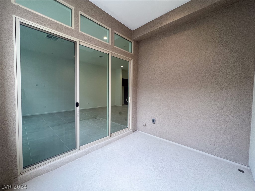 650 Grey Saker Street