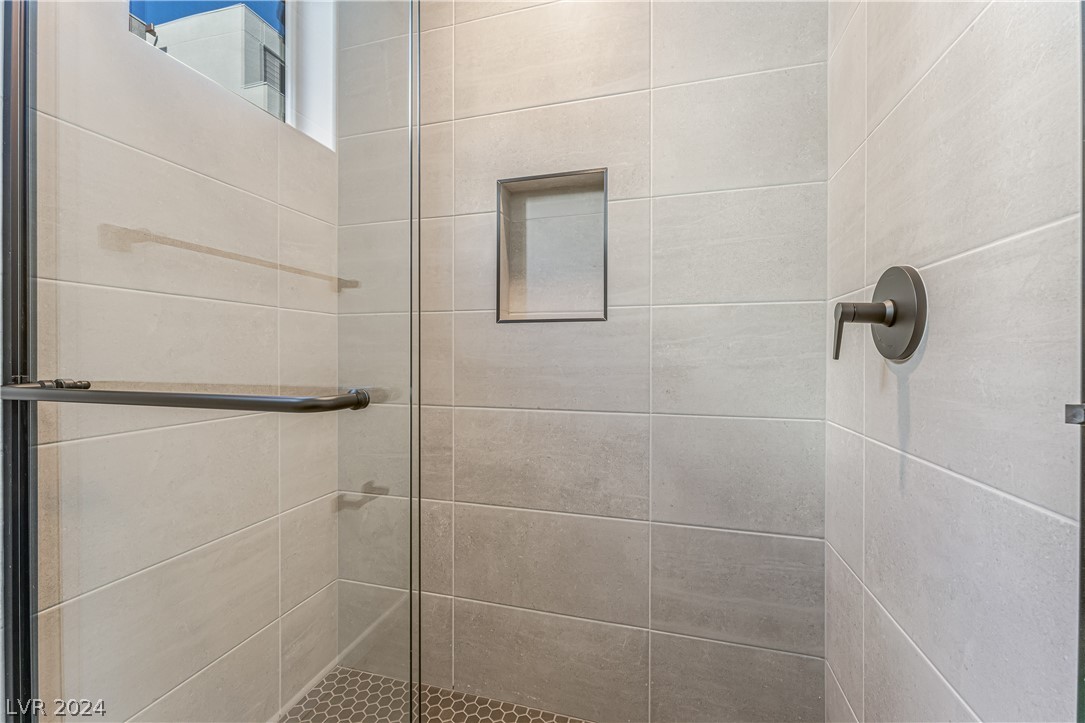 650 Grey Saker Street