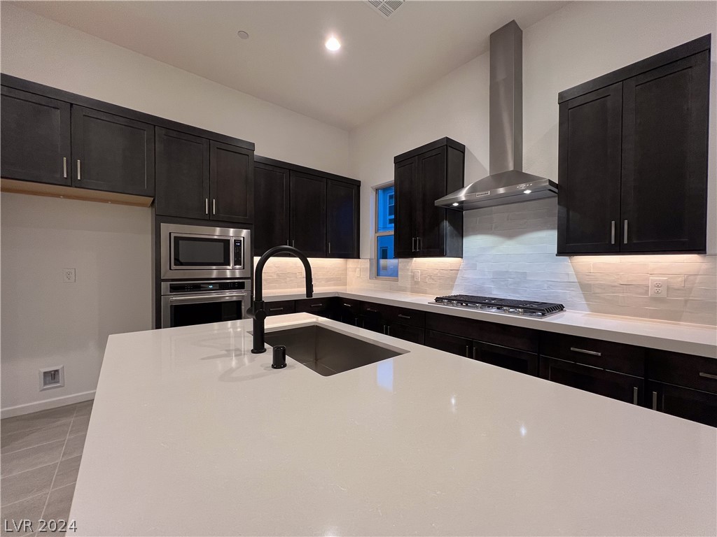 650 Grey Saker Street