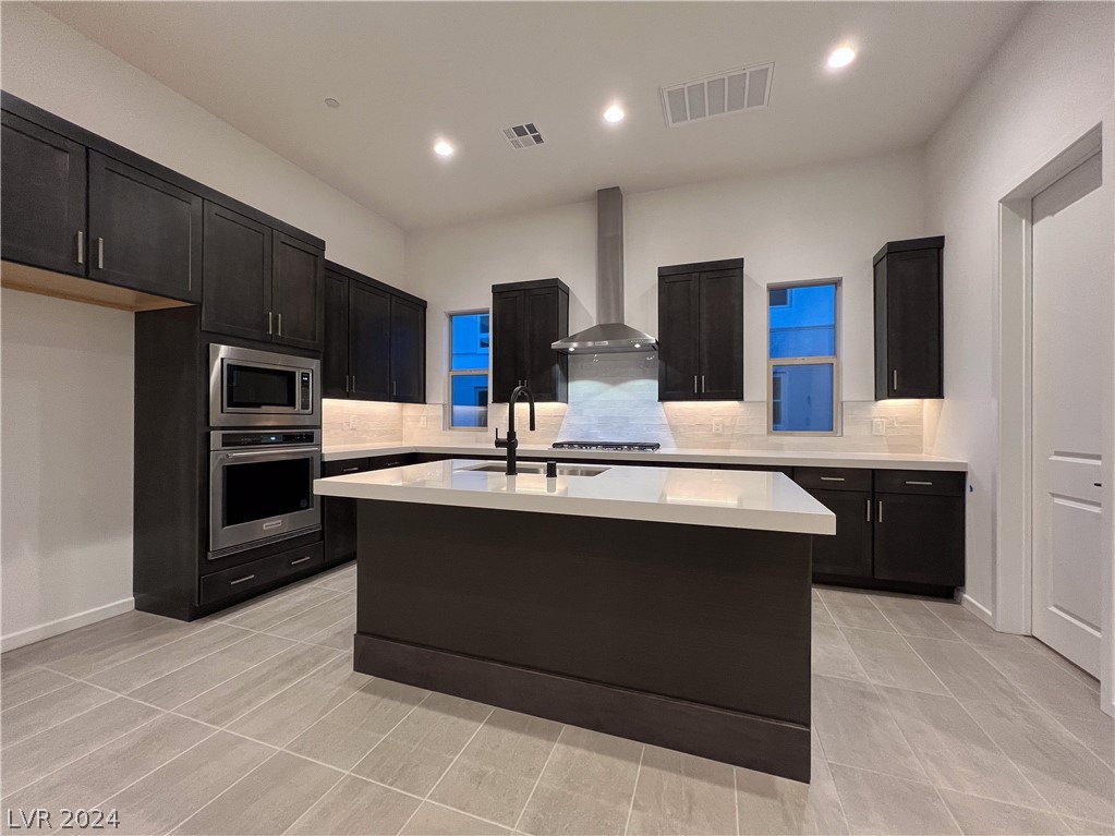 650 Grey Saker Street