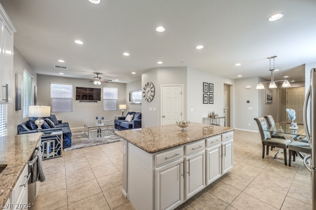 10559 Constant Spring Avenue