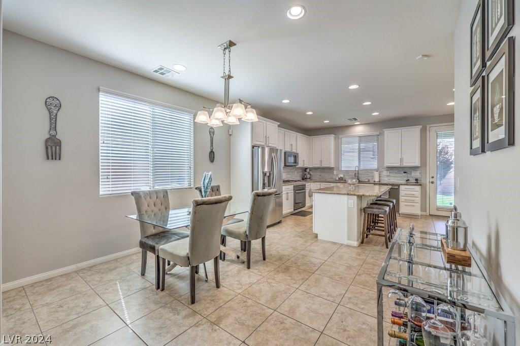 10559 Constant Spring Avenue