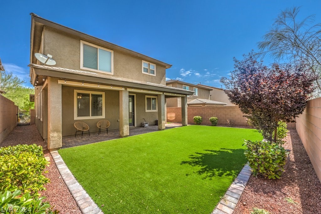 10559 Constant Spring Avenue