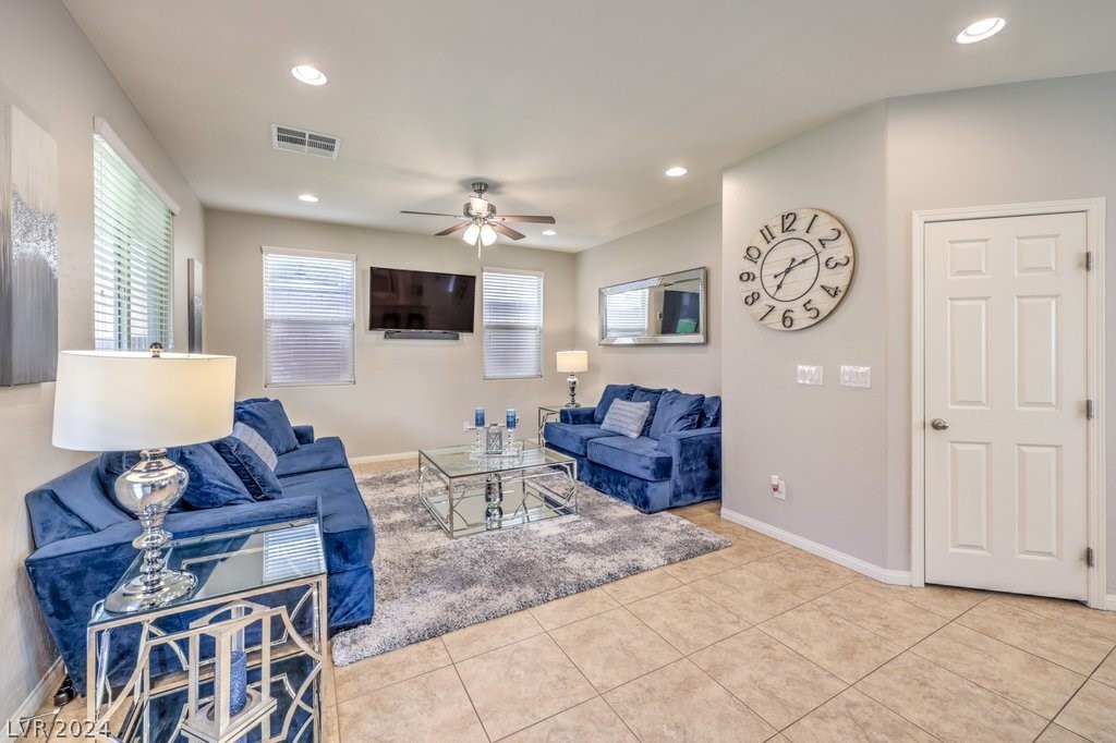 10559 Constant Spring Avenue