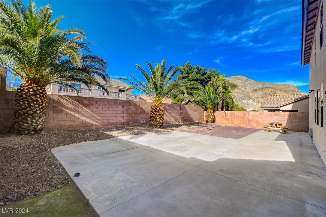 10416 Snowdon Flat Court