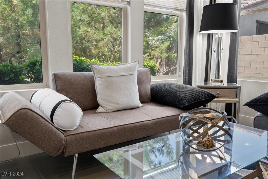 5811 Shangri La Night Court