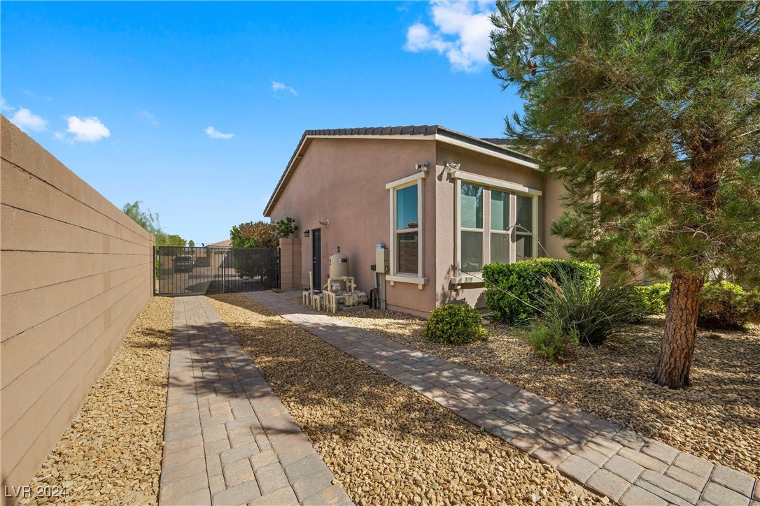 5811 Shangri La Night Court