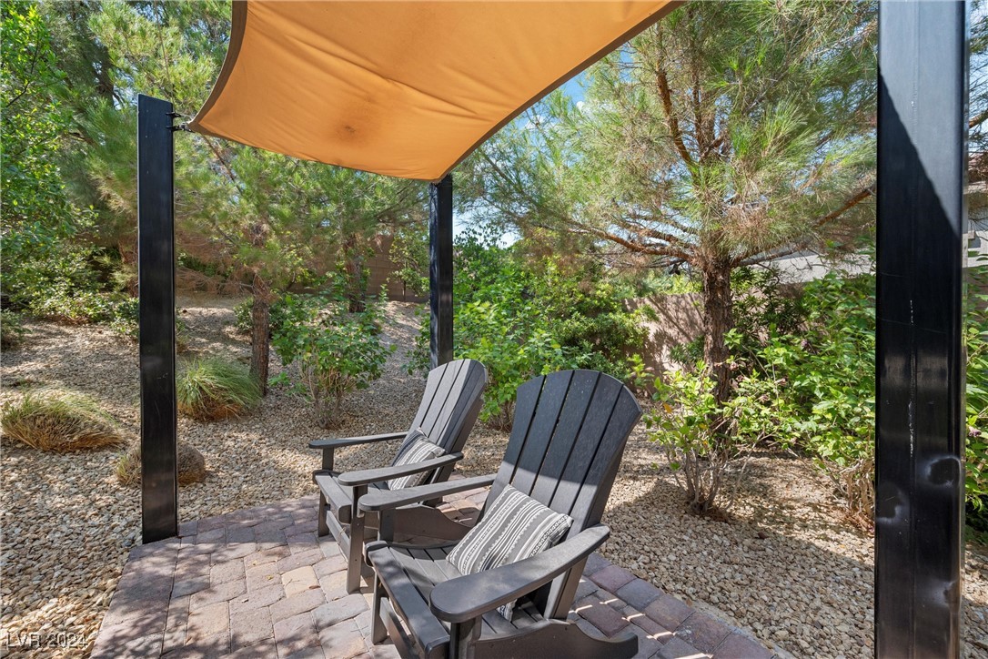 5811 Shangri La Night Court