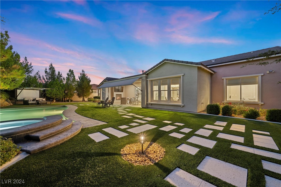 5811 Shangri La Night Court