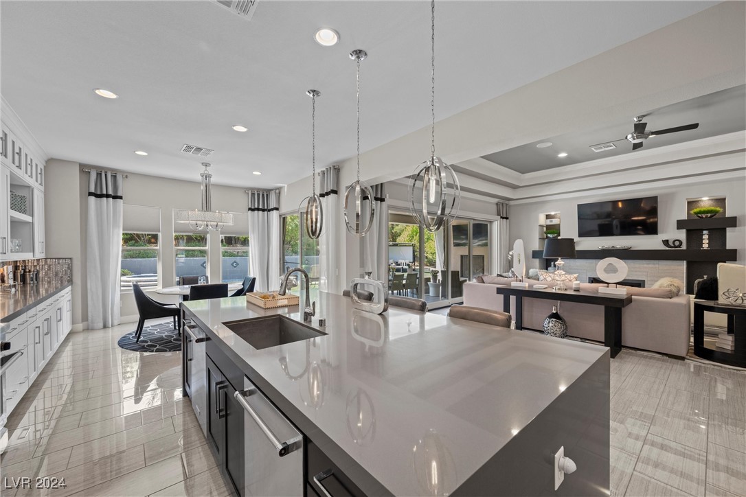 5811 Shangri La Night Court