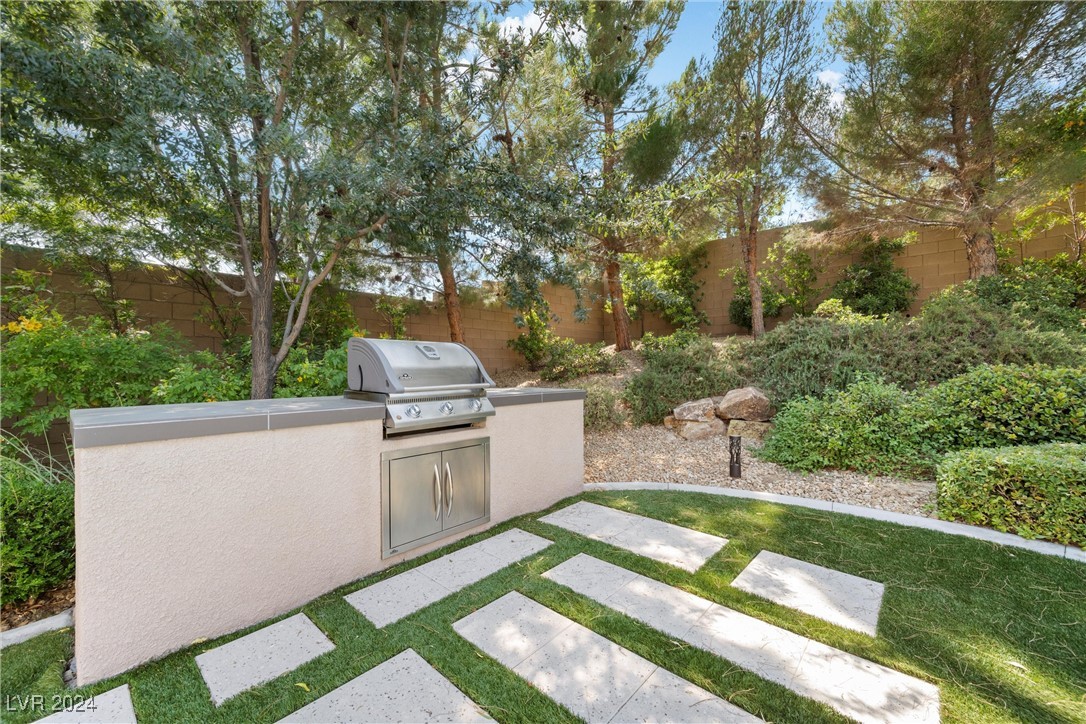 5811 Shangri La Night Court