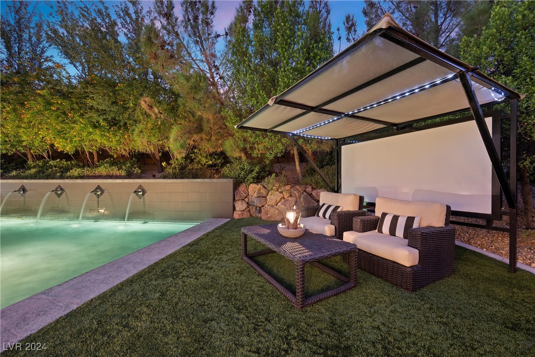 5811 Shangri La Night Court