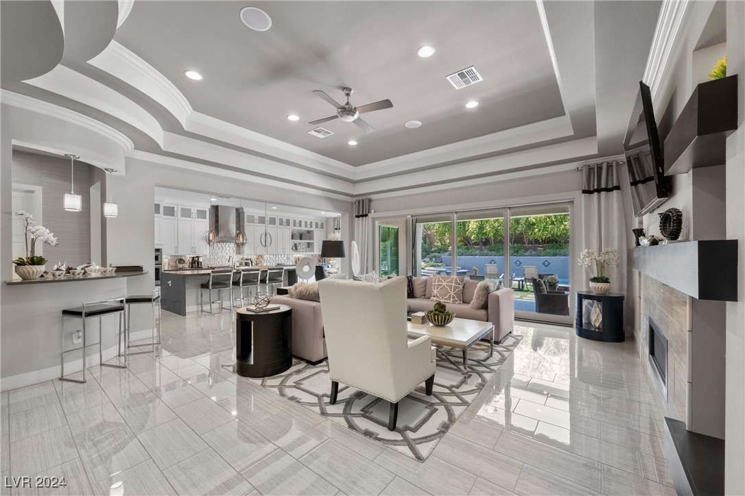 5811 Shangri La Night Court