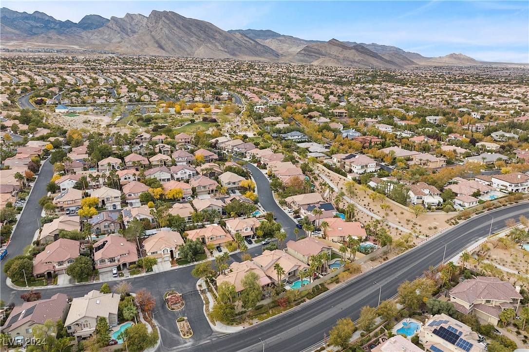 2020 Aspen Oak Street