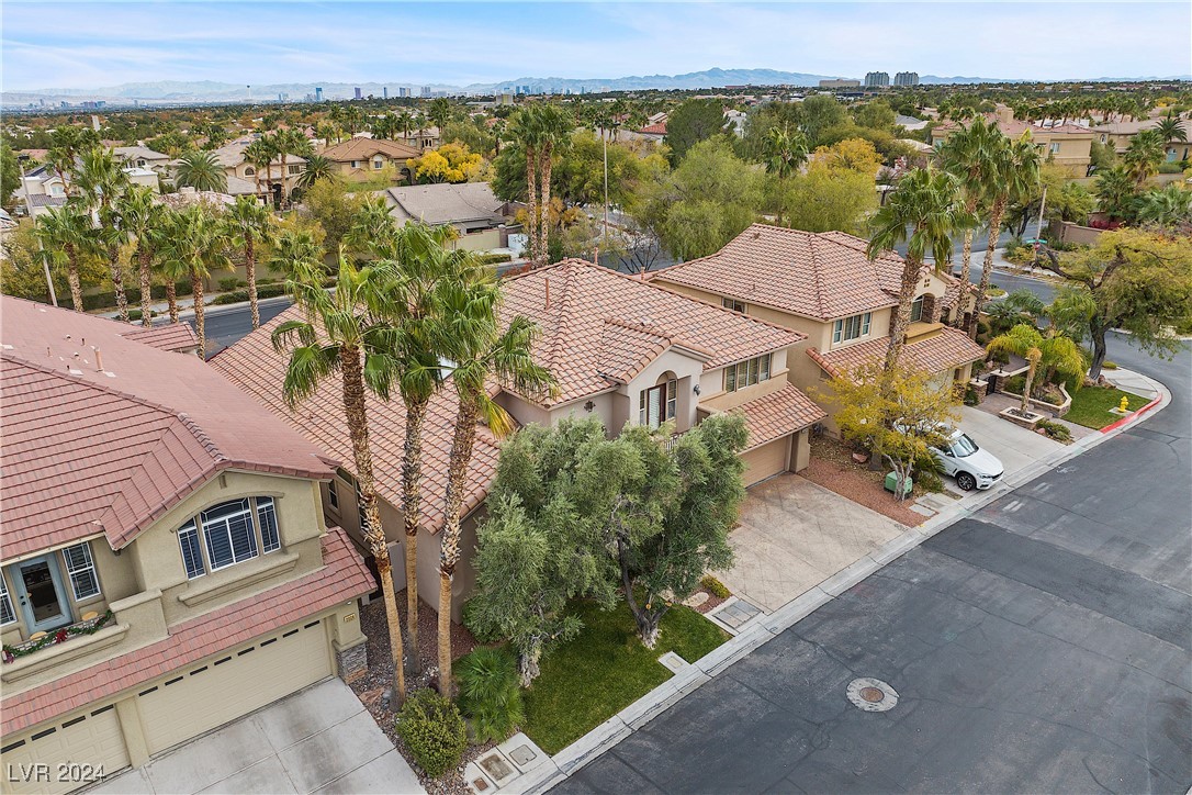 2020 Aspen Oak Street