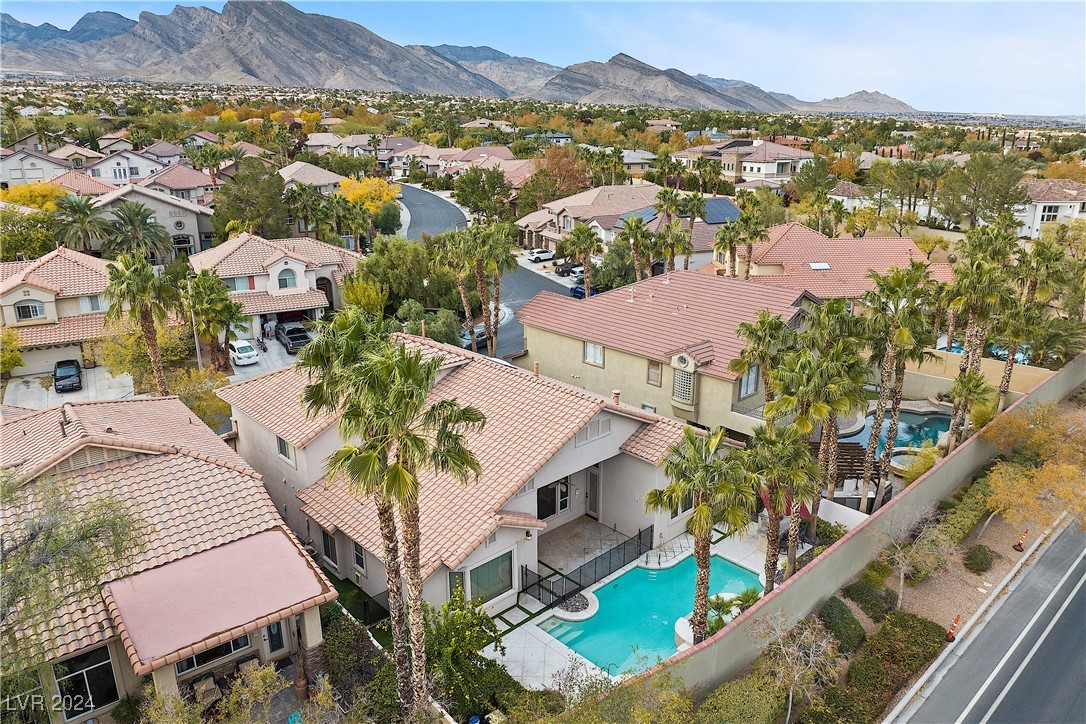 2020 Aspen Oak Street