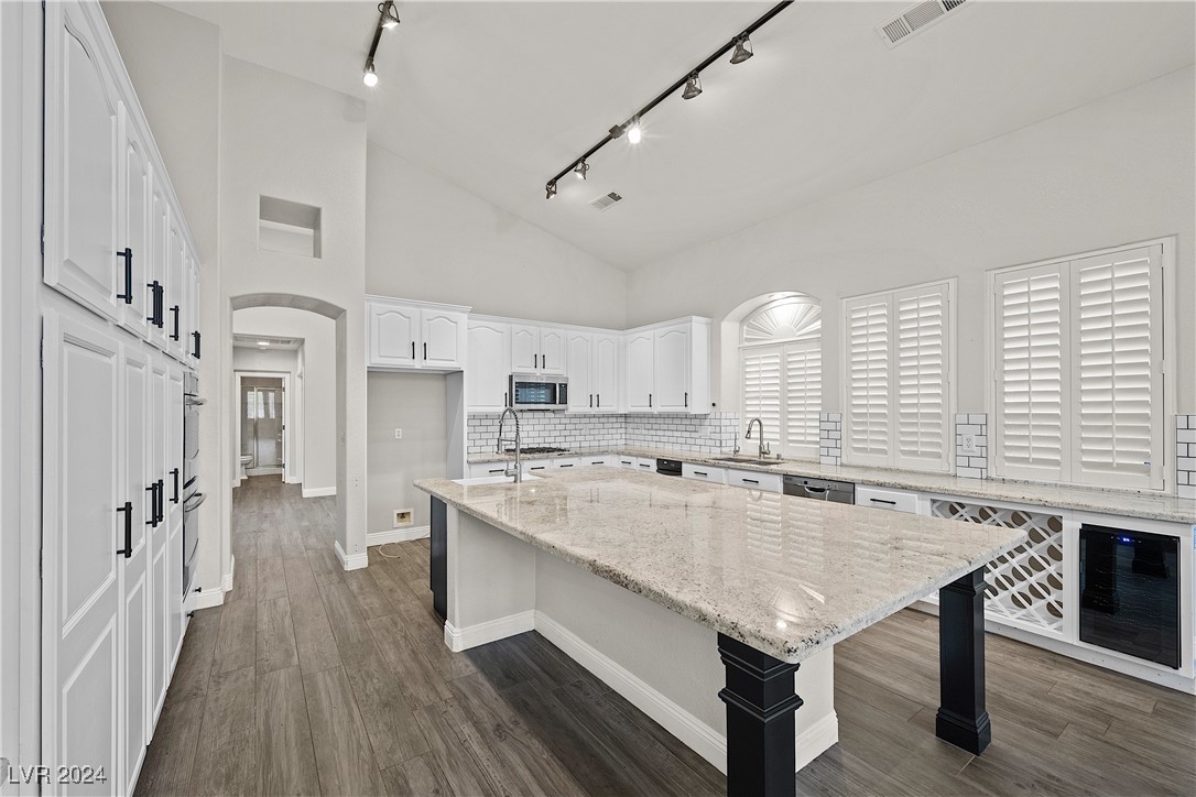 2020 Aspen Oak Street