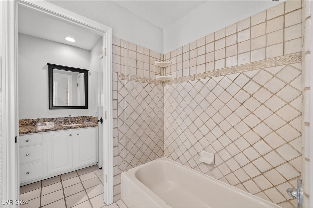 2020 Aspen Oak Street