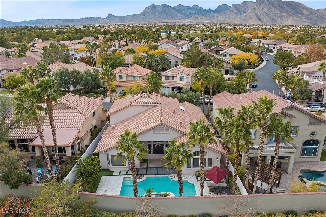 2020 Aspen Oak Street