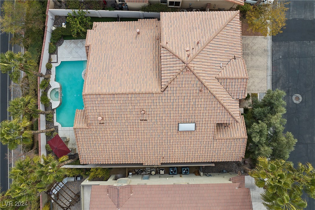 2020 Aspen Oak Street