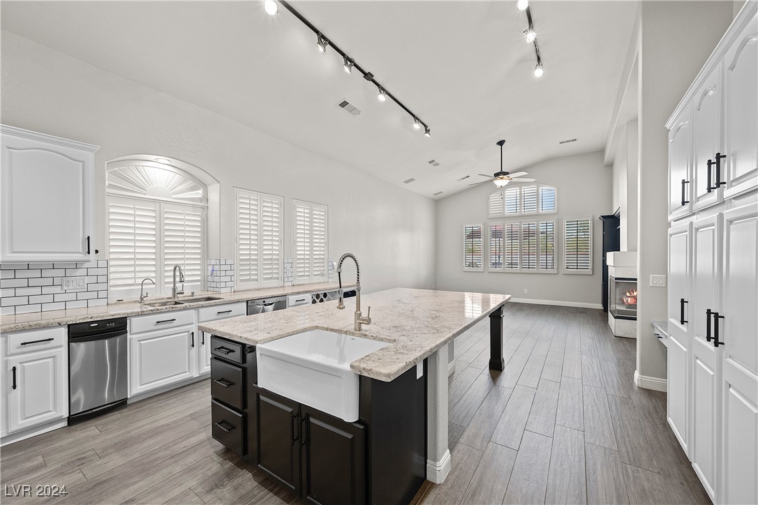 2020 Aspen Oak Street