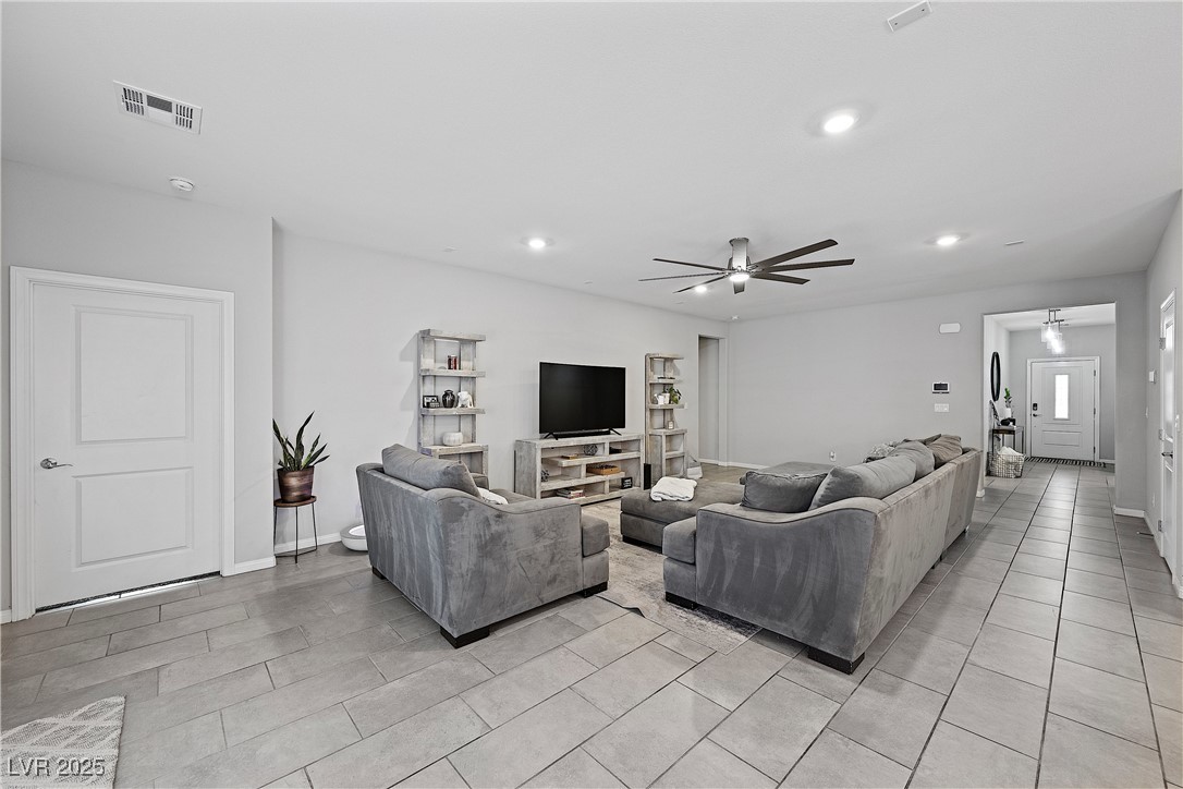 8976 South Park Street