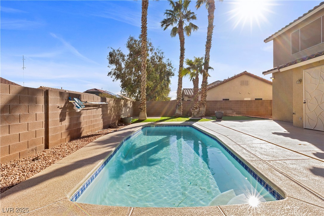 192 Golden Crown Avenue